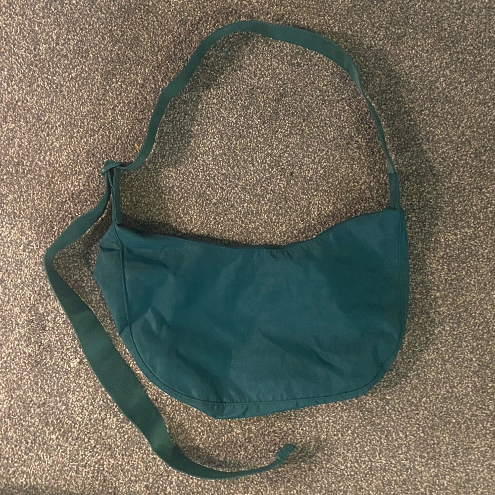 BAGGU Cypress Medium Crescent 🐸🐢🌱